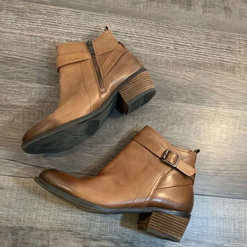Vince Camuto 'Beamer' low boots sz 10 - Picture 5 of 8